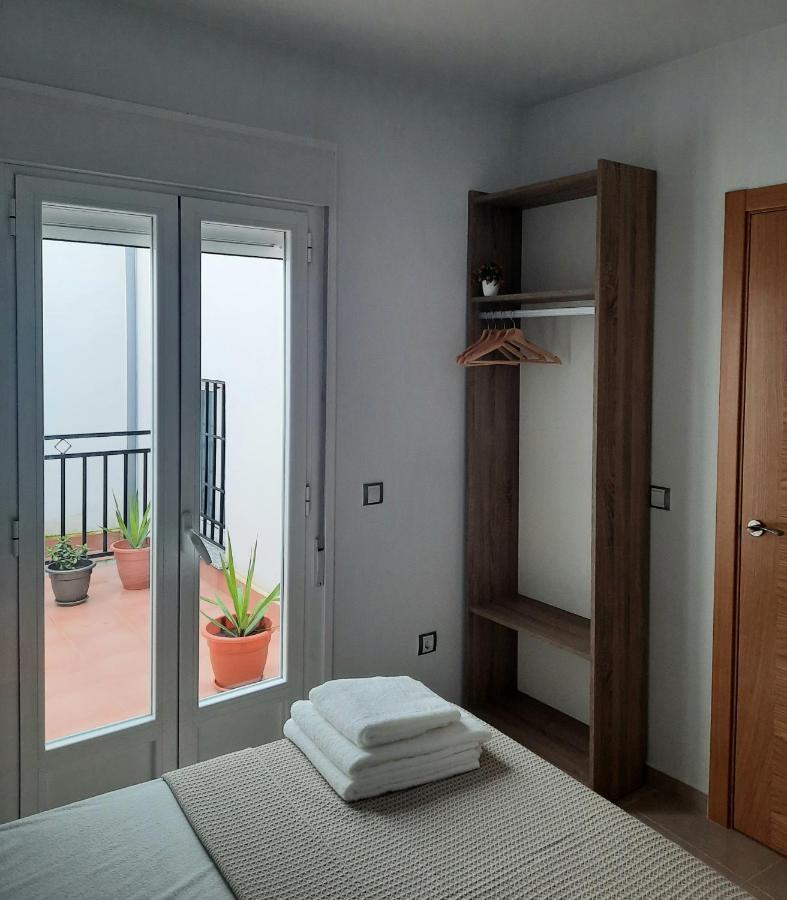 פלאסנסיה Apartamentos Clavero 10 מראה חיצוני תמונה